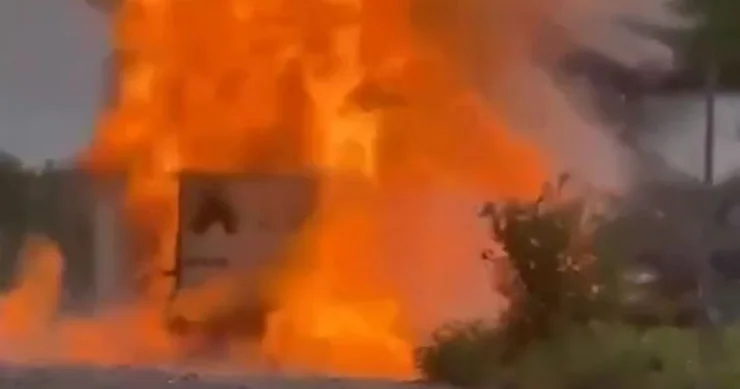 Zaqatala Şəki yolunda TIR yandı VİDEO