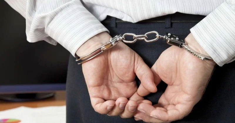 Türkiyəyə qaçan deputat hava limanında saxlanıldı FOTO