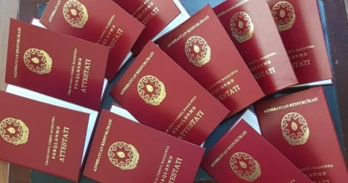 Qırmızı attestat alanların sayı açıqlandı