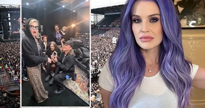 Rokçunun konsertində 48 yaşlı qızına evlənmə təklifi edildi