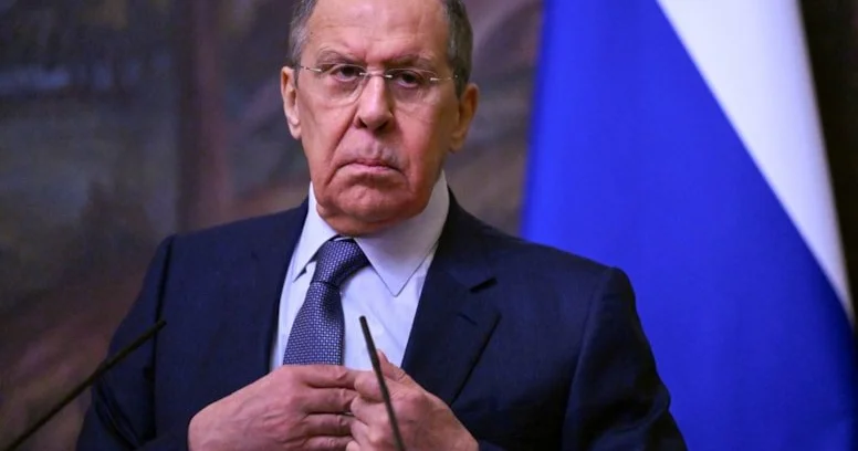 Sergey Lavrov: Ukrayna tərksilah edilməlidir!
