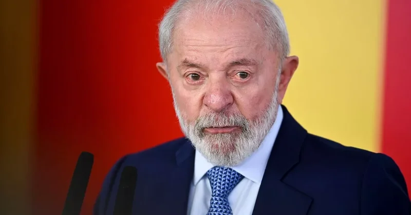 Лула: Защита демократии дело самих бразильцев