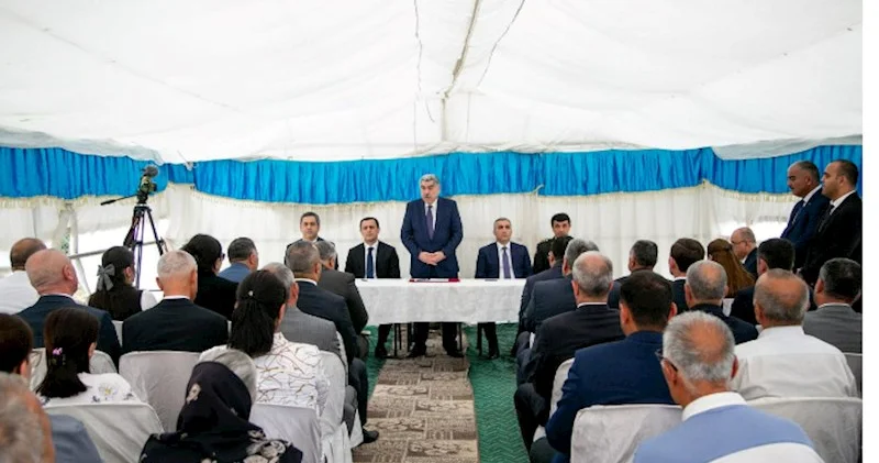 İcra başçısı vətəndaşlarla səyyar qəbullar keçirib FOTOLAR