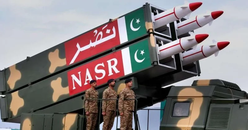 Pakistan bir neçə qırıcı vurdu, Çin, Rusiya, Fransa qarışdı...