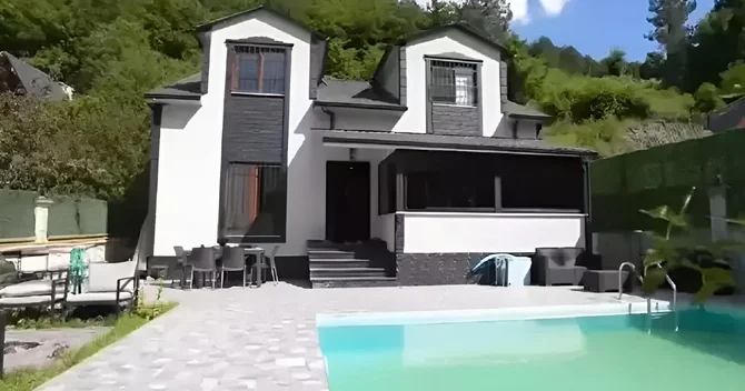 Tanınmış aparıcının təbiət qoynundakı villası nümayiş olundu