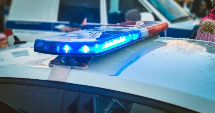 Polisin təqibindən qaçan gənc sürücü qəza törətdi 1 ölü, 6 yaralı FOTO