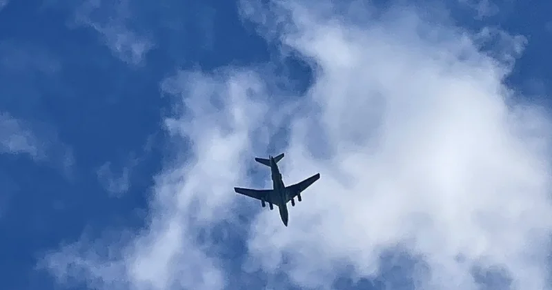 Çin hərbçiləri Almaniya təyyarəsinə lazer tuşladılar, iki ölkə arasında gərginlik yarandı