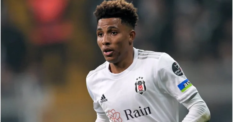 Beşiktaş ın legioneri Əl Hilal a keçə bilər