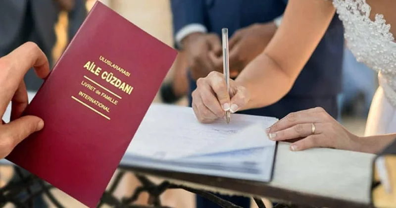 Azərbaycanda evliliklərin davametmə müddəti açıqlanıb