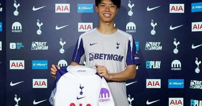 Yaponiyalı futbolçu “Tottenhem”də