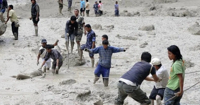 Nepalın şimalında daşqınlar nəticəsində 18 nəfər itkin düşüb