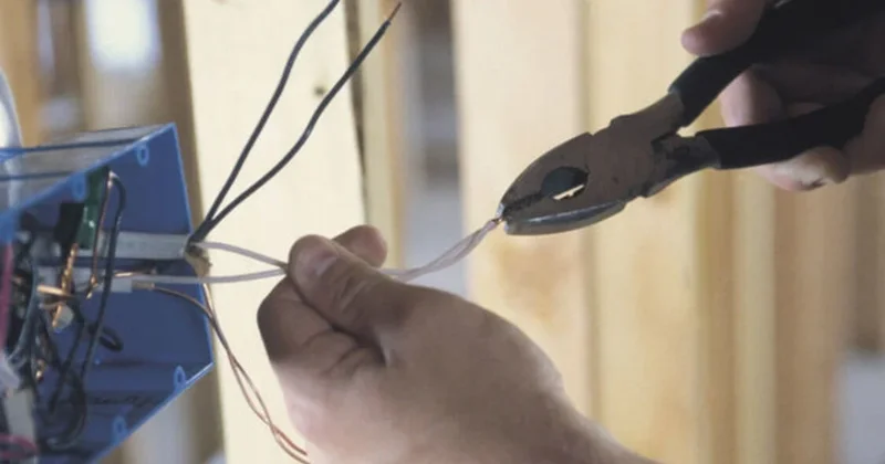 Hacıqabul sakinini elektrik cərəyanı vuraraq öldürüb