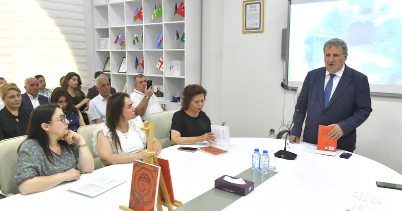 AMEA da “Mifo poetik və filoloji düşüncədə mif konsepsiyaları” kitabının təqdimatı olub