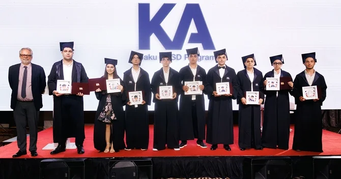 Kanada Azərbaycan Məktəbi 2026 cı il məzunlarını təntənəli mərasimlə yola salıb