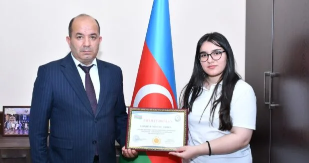 Xırdalan məktəblisi Çinin nüfuzlu universitetinə QƏBUL OLDU FOTO