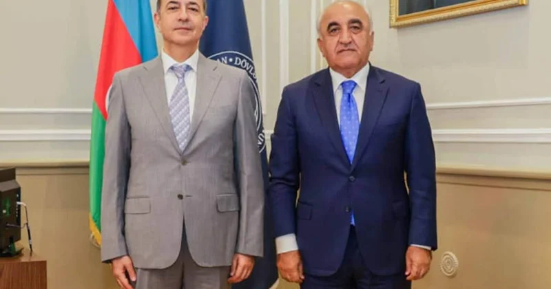 Elçin Əhmədov UNEC rektoru ilə görüşdü