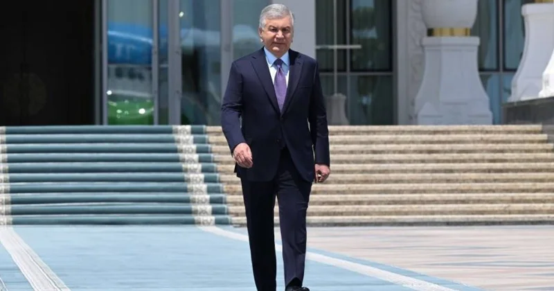 Mirziyoyev Belarusa səfər edib