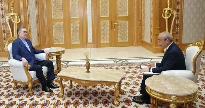 Berdiməhəmmədov azərbaycanlı nazirlə görüşdü