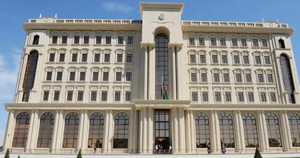 Azərbaycanda qanunsuz yaşayan 5 minə yaxın əcnəbi saxlanıldı