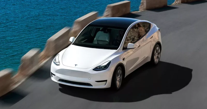 Tesla тестирует включение автопилота идентификацией по лицу