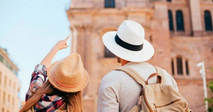Qonşu ölkələr turistlərdən milyon qazanır