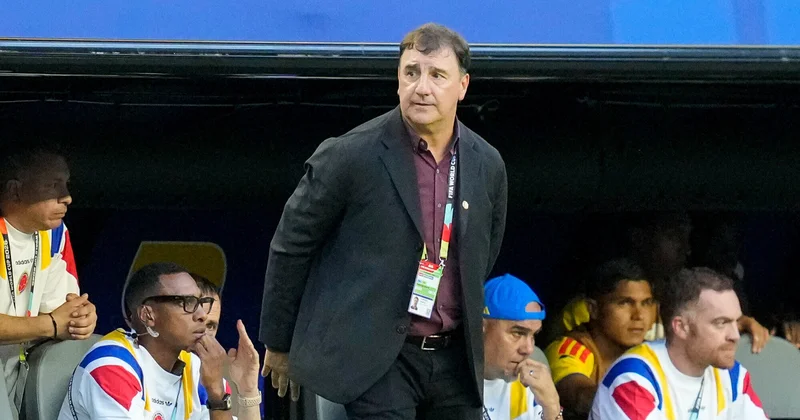 Futbolçularımla fəxr edirəm Kolumbiya millisinin baş məşqçisi