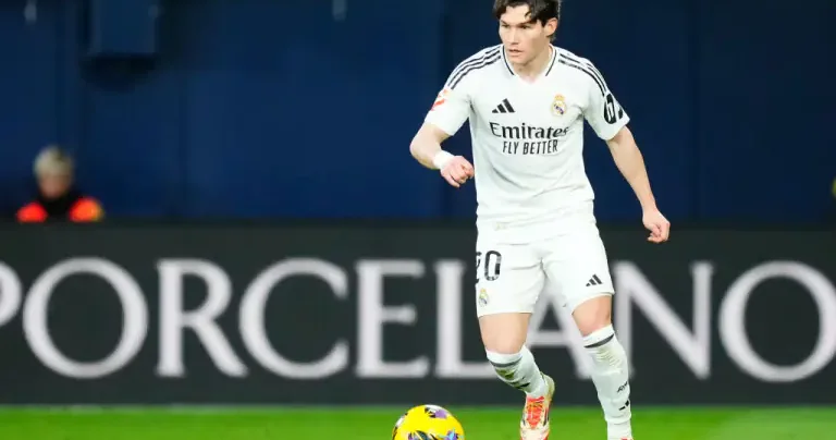 Betis Madrid klubunun müdafiəçisini transfer etdi