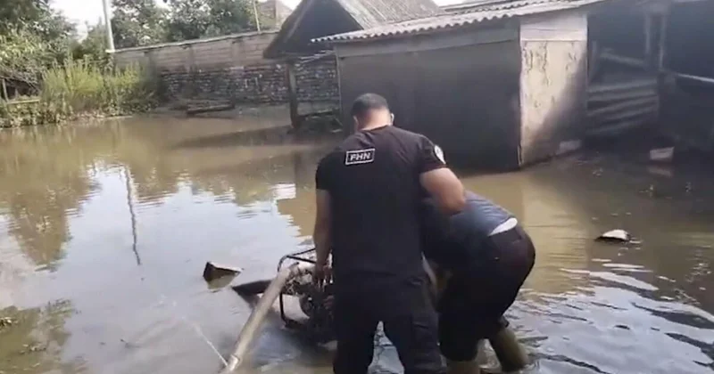 МЧС устраняет последствия ливней в районах Азербайджана ВИДЕО