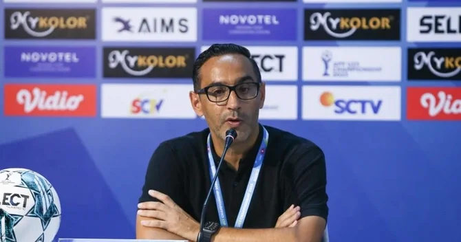 FIFA nın qərarından sonra baş məşqçi istefa verdi