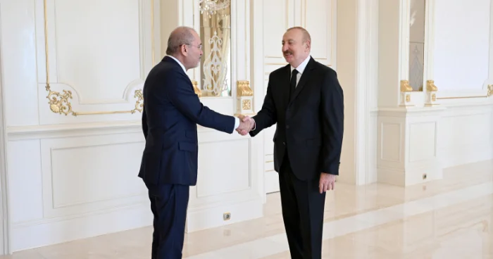 İlham Əliyev iordaniyalı nazirlə görüşüb