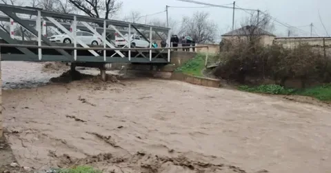 Balakəndə 43 yaşlı kişini sel aparıb?