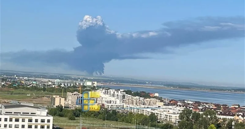 Всу поразили НПЗ в Татарстане и Саратове, компрессорную станцию на Кубани и военный аэродром в Воронеже ВИДЕО
