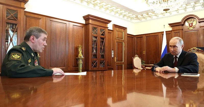 Gerasimov Putini necə tənqid edib..?
