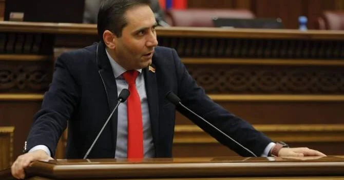 Arman Abovyan: “Bizi axmaq yerinə qoymayın” KONKRET