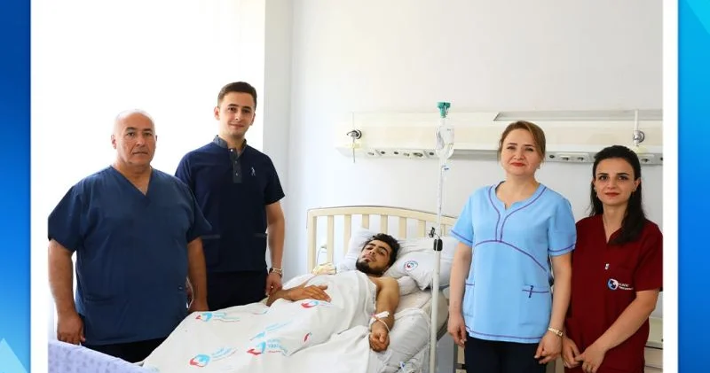 Metal əşya mədəsinə batdı, ölümdən döndü