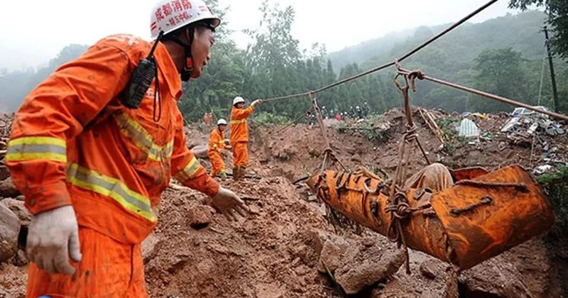 Çində güclü daşqın: 10 ölü, 33 itkin