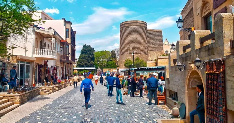 Sabah Bakıda temperatur bir az da enəcək