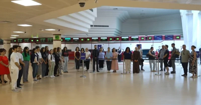 Hökumə üçün 1 dəqiqəlik sükut... VİDEO