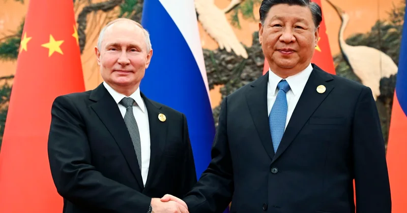 Putin Çin lideri ilə danışıqlar apardı