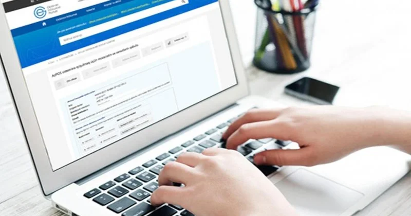 Bir kod, bir ömürdür: İxtisas seçimi gəncin taleyini dəyişir