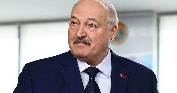 Lukeşenko Tramp, Putin və Zelenski arasında görüş təşkil etməyə hazır olduğunu bəyan edib