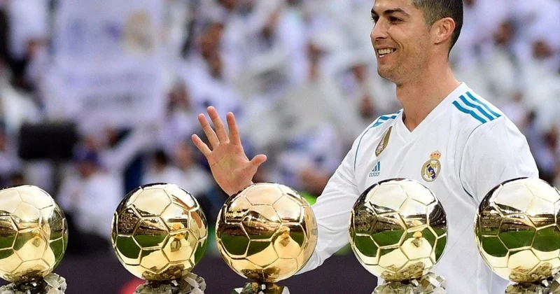 Ronaldu Qızıl top u uydurma adlandırdı