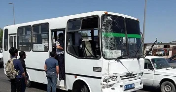 Bakıda avtobus qəzası: ölən var KONKRET