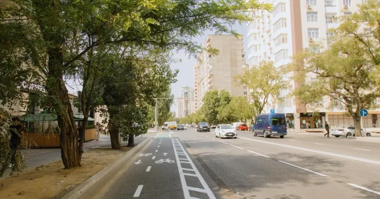 Bakıda yeni velosiped zolağı FOTO