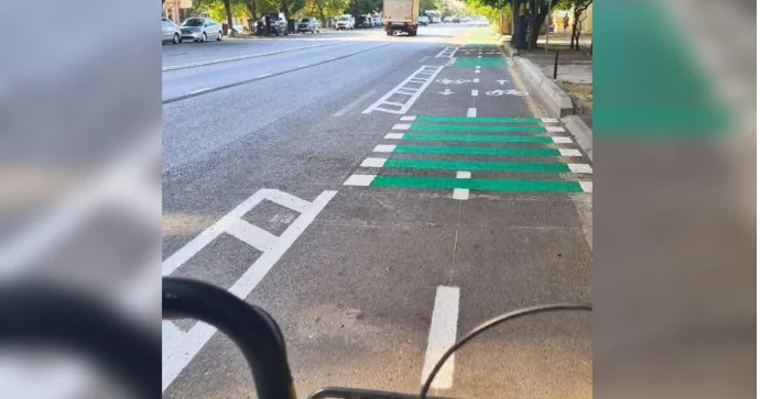 Daha bir prospektə velosiped zolağı çəkildi FOTO