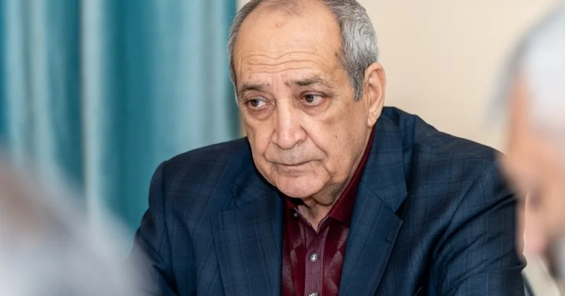 Mühit mən istədiyim kimi deyil 77 yaşlı Rasim Balayev