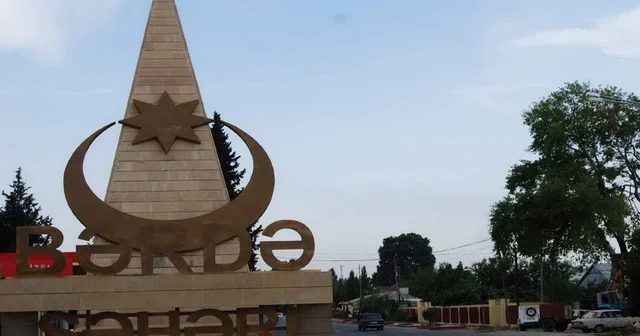 Bərdədə meşəlik ərazisində qanunsuz əkin aparılıb? Nazirlik iddialar araşdırılıb, fakt təsdiqlənməyib deyir