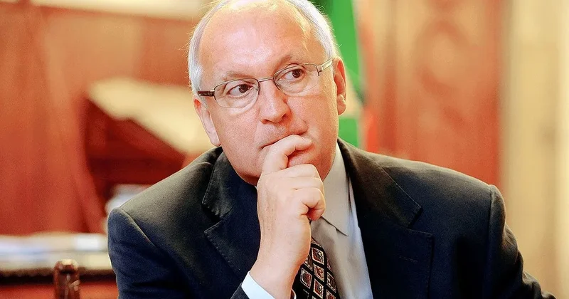 Macarıstan Ali Məhkəmənin keçmiş sədri prezident olmağa razılıq verib