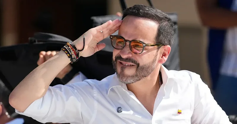 Prezidentliyə başlayan Esprielyaya 1 milyard dollar veriləcək