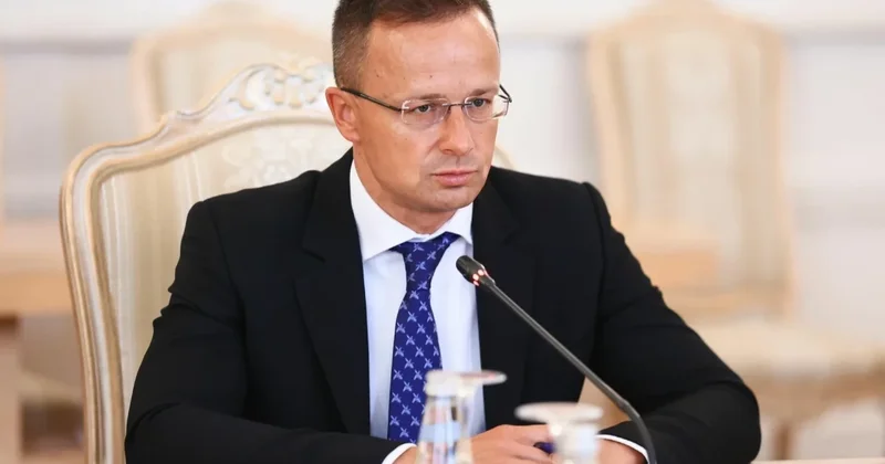 Macarıstanın keçmiş XİN başçısı Siyyartoya 3 ilədək həbs cəzası verilə bilər